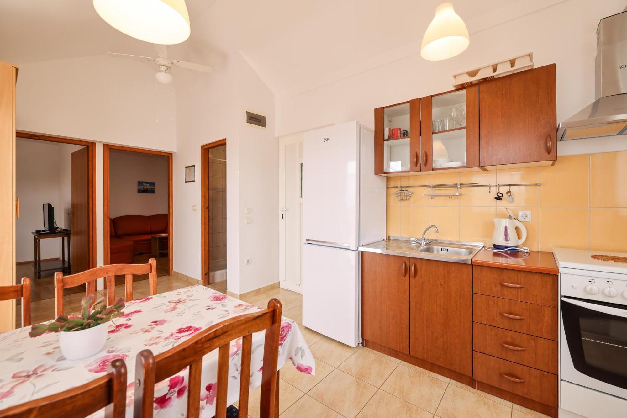 Apartments Kika Nin Exterior photo