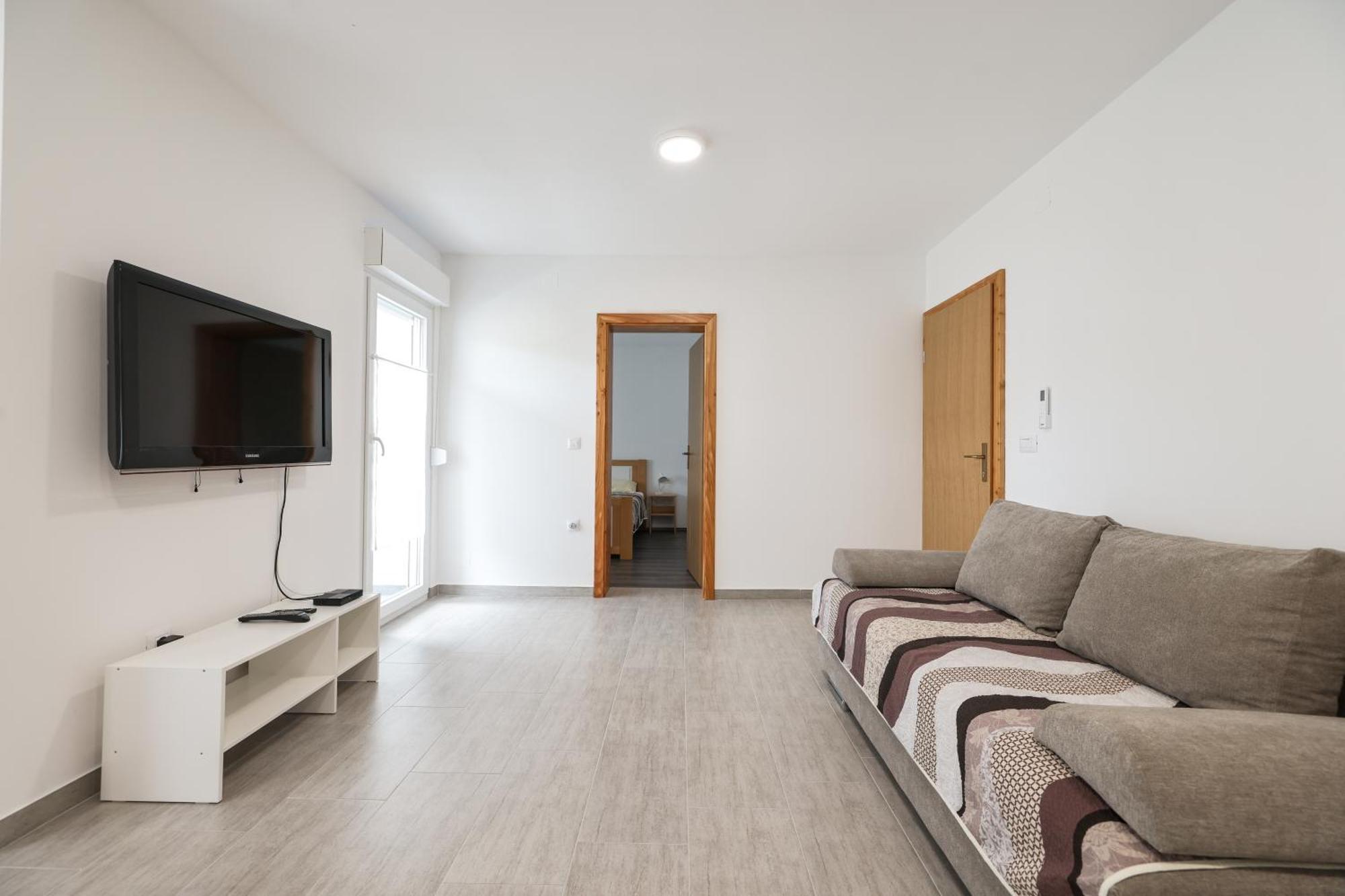Apartments Kika Nin Exterior photo